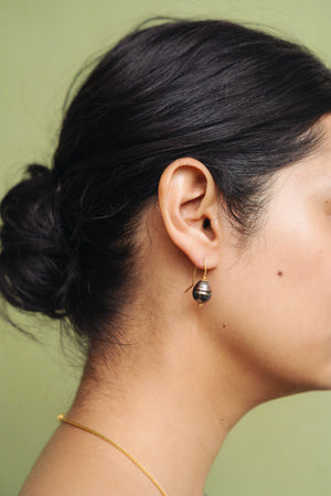 Tahitian Pearl Baby Linea Earrings