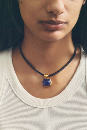 Black Twisted Silk Rope Collar