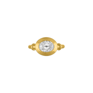 Oval Diamond Capsa Ring