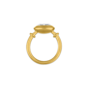 Oval Diamond Capsa Ring