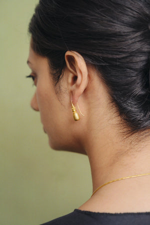 Gold Linea Earrings