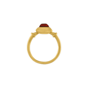 Garnet Capsa Ring